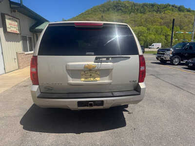 2012 Chevrolet Suburban, $7990. Photo 5