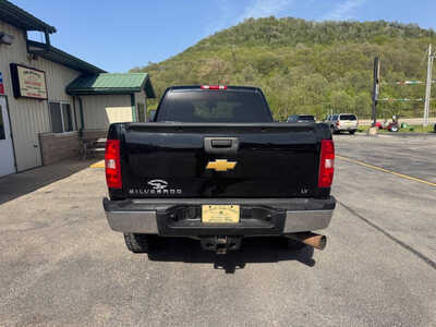 2013 Chevrolet 2500 Crew Cab, $26990. Photo 6