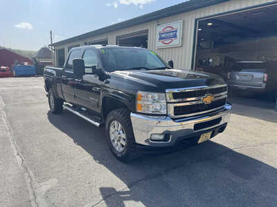 2013 Chevrolet 2500 Crew Cab, $26990. Photo 1