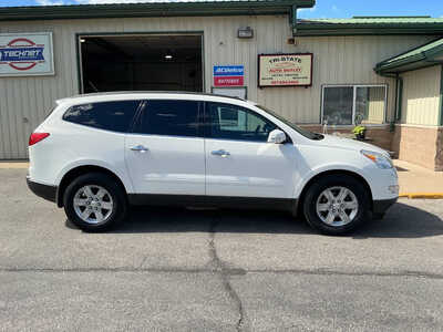 2011 Chevrolet Traverse, $3990. Photo 2