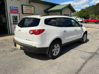 2011 Chevrolet Traverse, $3990. Photo 3