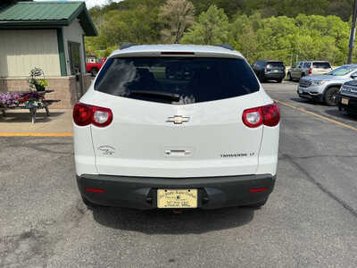 2011 Chevrolet Traverse, $3990. Photo 4