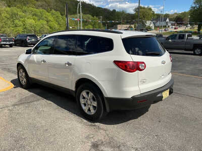 2011 Chevrolet Traverse, $3990. Photo 5