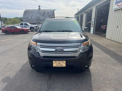 2013 Ford Explorer, $5990. Photo 2