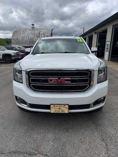 2016 GMC Yukon, $18990. Photo 3