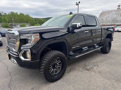 2019 GMC 1500 Crew Cab, $31990. Photo 4