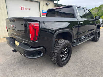 2019 GMC 1500 Crew Cab, $31990. Photo 8