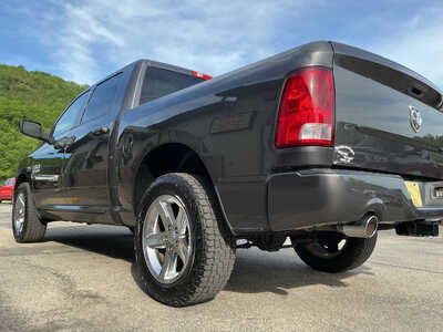 2017 RAM 1500 Crew Cab, $18990. Photo 12