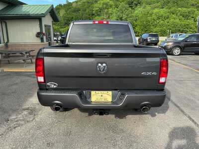 2017 RAM 1500 Crew Cab, $18990. Photo 5