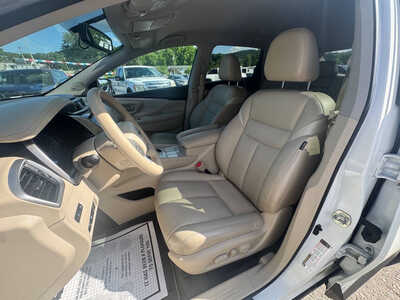 2017 Nissan Murano, $15990. Photo 12