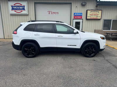 2019 Jeep Cherokee, $13990. Photo 8