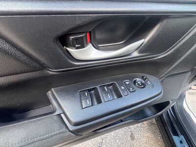 2018 Honda CR-V, $17175. Photo 10