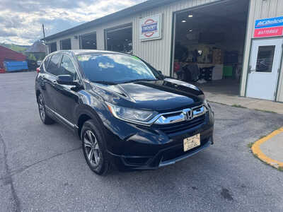 2018 Honda CR-V, $16990. Photo 2