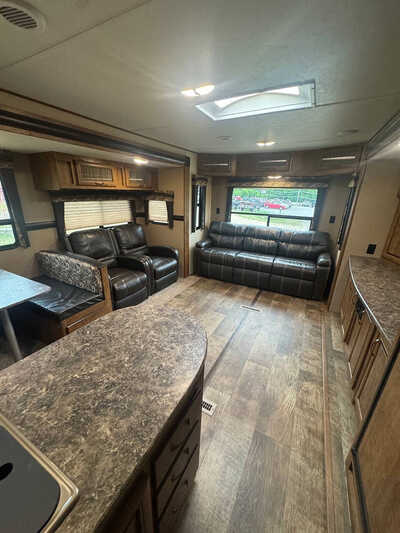 2017 Crossroads Rv Zinger, $16990. Photo 10
