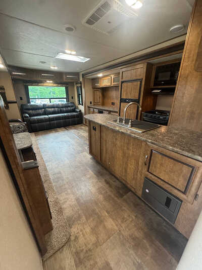 2017 Crossroads Rv Zinger, $16990. Photo 7