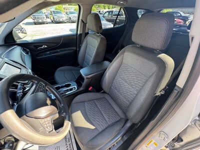 2020 Chevrolet Equinox, $16175. Photo 12