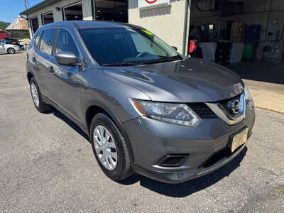 2016 Nissan Rogue, $12990. Photo 2