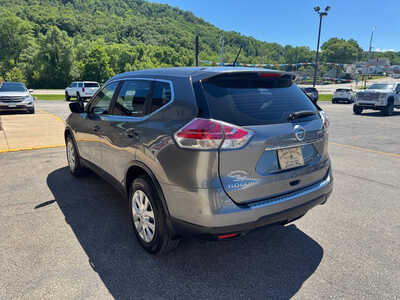 2016 Nissan Rogue, $12990. Photo 6