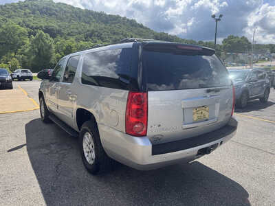 2010 GMC Yukon XL, $6990. Photo 5
