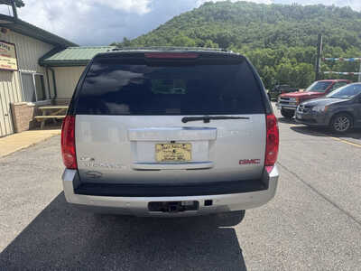 2010 GMC Yukon XL, $6990. Photo 6