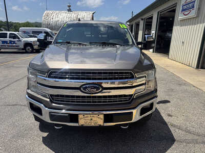 2018 Ford F150 Crew Cab, $28990. Photo 2