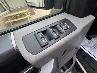 2016 Ford F150 Crew Cab, $21990. Photo 11
