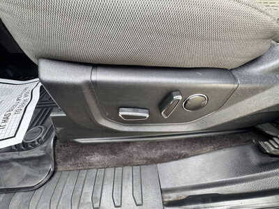 2016 Ford F150 Crew Cab, $21990. Photo 12