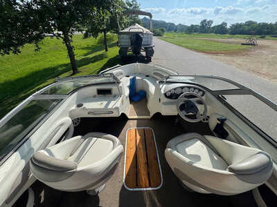 2004 Stingray Boats 195LR, $11990. Photo 9