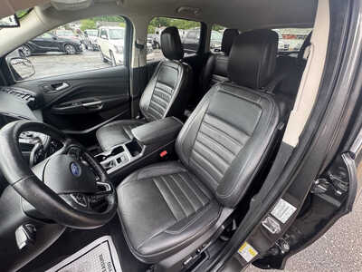 2019 Ford Escape, $12990. Photo 11