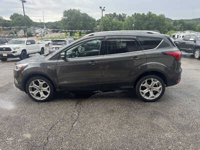 2019 Ford Escape, $12990. Photo 4