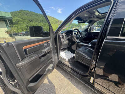 2014 RAM 1500 Crew Cab, $1. Photo 9