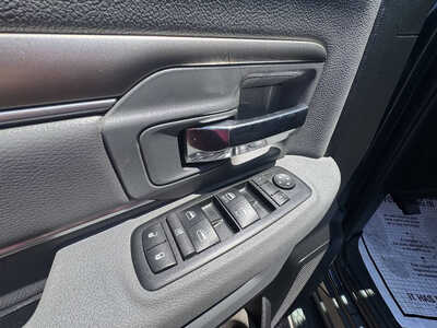 2014 RAM 1500, $11175. Photo 11