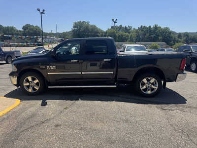 2014 RAM 1500, $11175. Photo 4