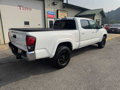 2022 Toyota Tacoma, $28175. Photo 8