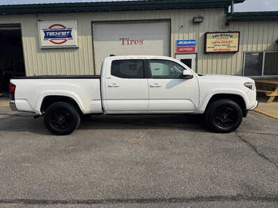 2022 Toyota Tacoma, $28175. Photo 9