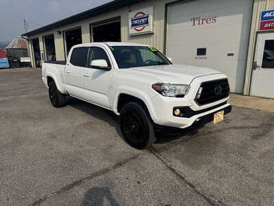 2022 Toyota Tacoma, $28175. Photo 1