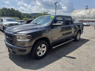 2019 RAM 1500 Crew Cab, $26175. Photo 3