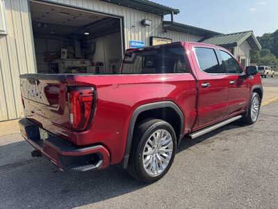 2019 GMC 1500 Crew Cab, $39175. Photo 8