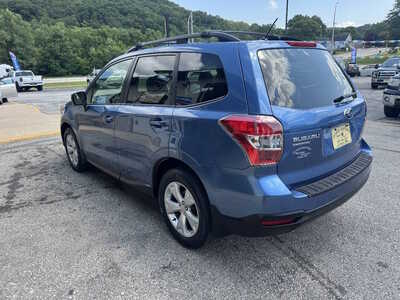 2015 Subaru Forester, $12175. Photo 5