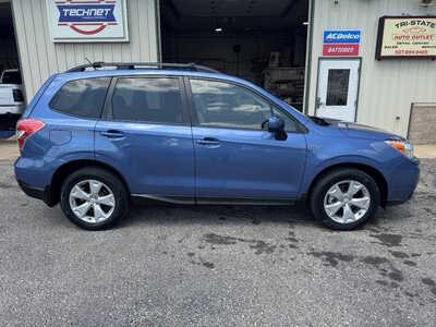 2015 Subaru Forester, $12175. Photo 8