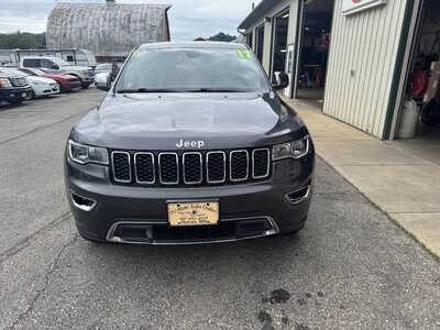 2017 Jeep Grand Cherokee, $14175. Photo 2