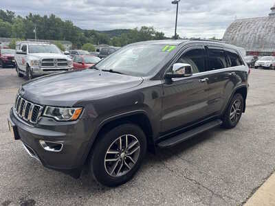 2017 Jeep Grand Cherokee, $14175. Photo 3