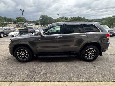 2017 Jeep Grand Cherokee, $14175. Photo 4