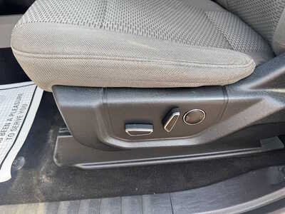 2018 Ford F-150, $26175. Photo 10