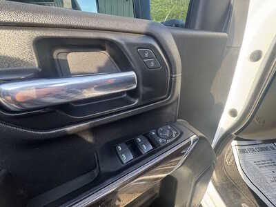 2022 Chevrolet 3500 Crew Cab, $48175. Photo 10