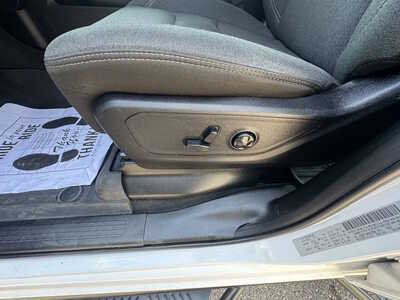 2019 RAM 1500 Crew Cab, $28175. Photo 11