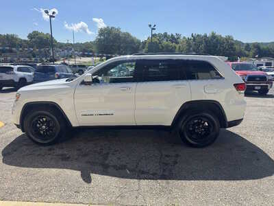 2020 Jeep Grand Cherokee, $16175. Photo 4