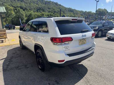 2020 Jeep Grand Cherokee, $16175. Photo 5