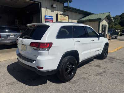 2020 Jeep Grand Cherokee, $16175. Photo 7