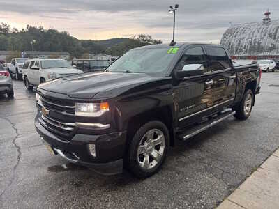 2018 Chevrolet 1500 Crew Cab, $26175. Photo 3